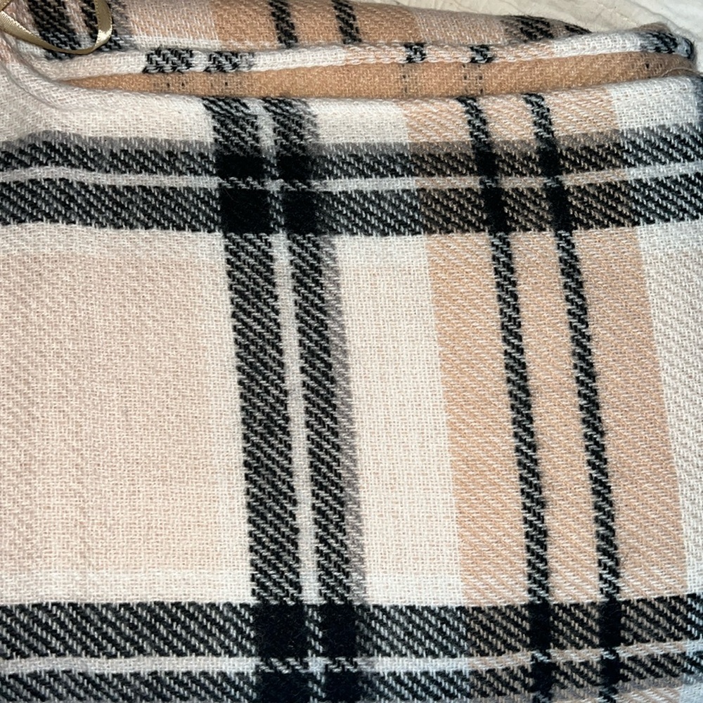 NWT Steve Madden Reversible Plaid Ruana.